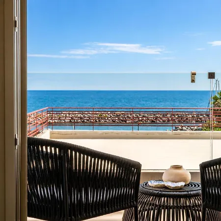 Marina Sea View Penthouse Каламата