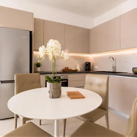 Marina Sea View Penthouse * Каламата