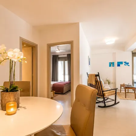 Marina Sea View Penthouse Каламата
