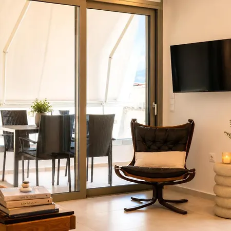 Апартаменты Marina Sea View Penthouse Каламата